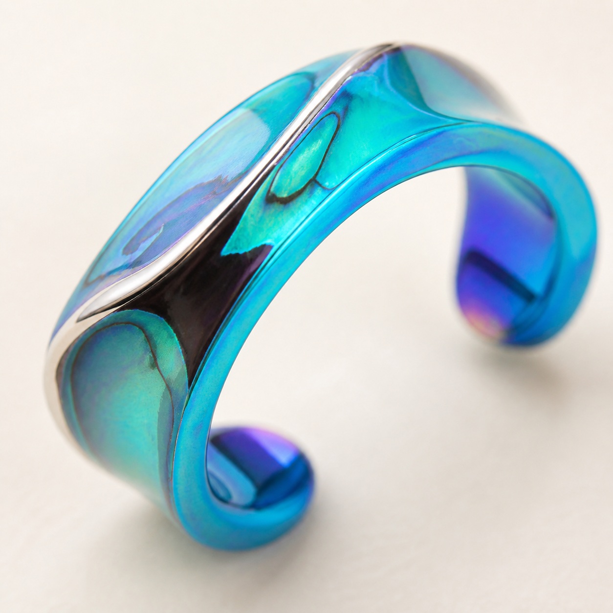 Wave Cuff